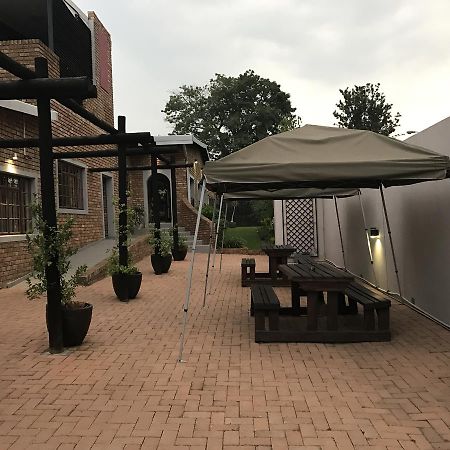 Yalla Yalla Boutique Hotel Witbank Dış mekan fotoğraf