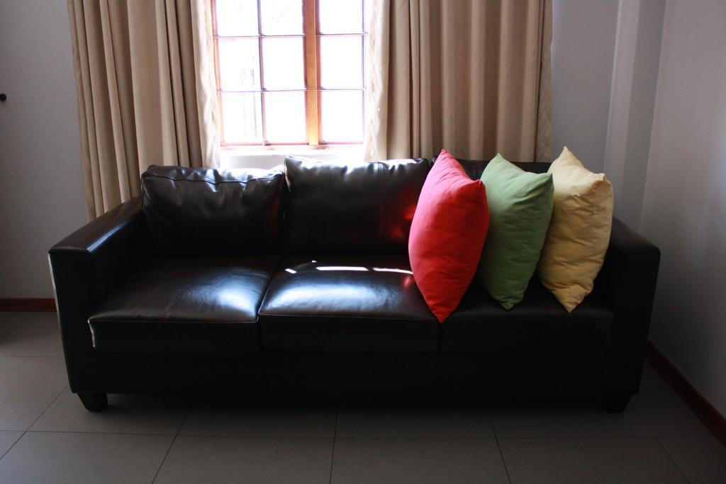 Yalla Yalla Boutique Hotel Witbank Dış mekan fotoğraf