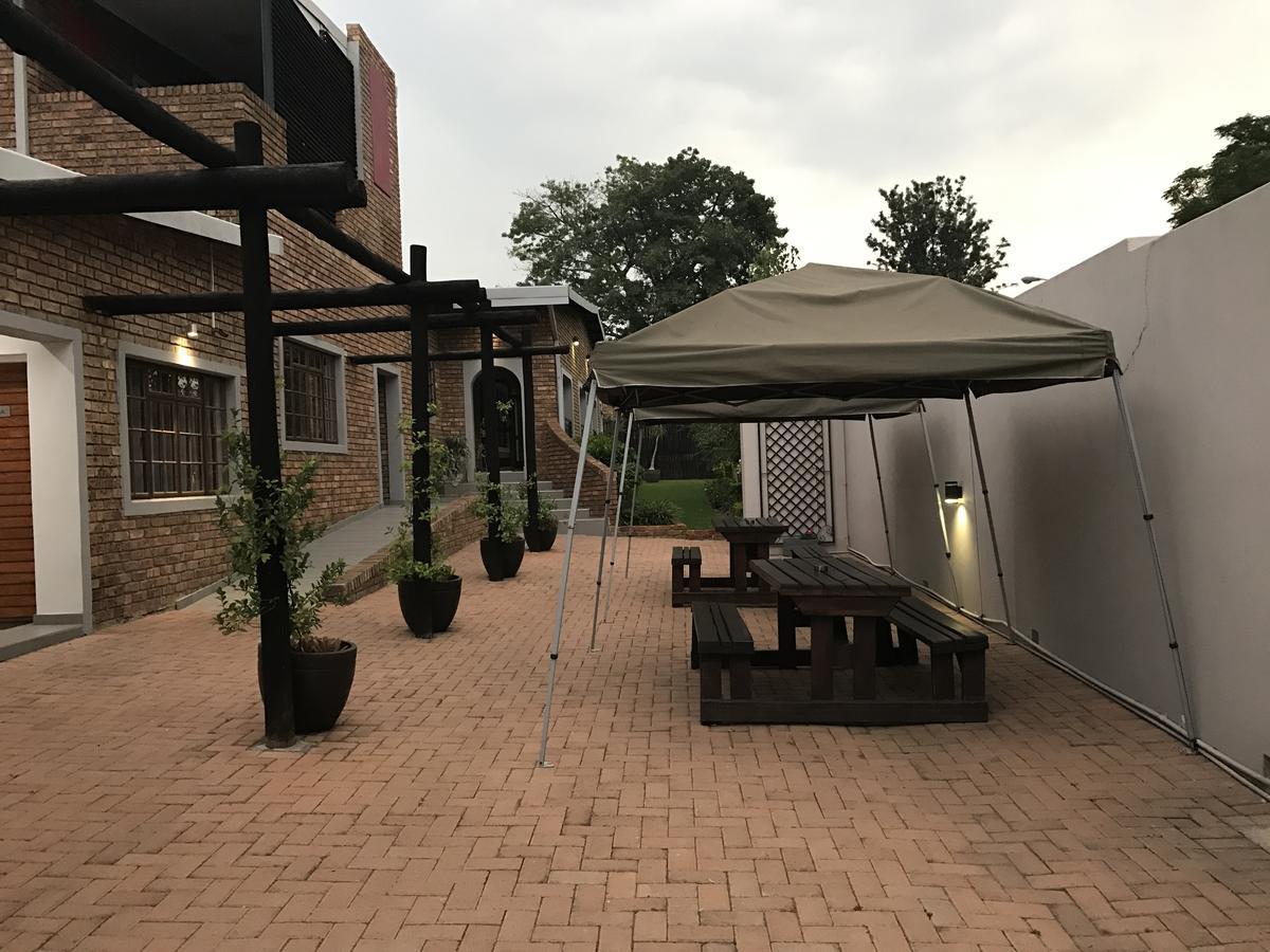 Yalla Yalla Boutique Hotel Witbank Dış mekan fotoğraf